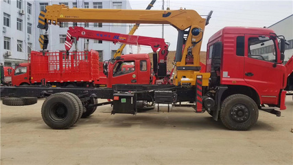 4米2随车吊报价与图片推荐 选购指南与热门车型解析