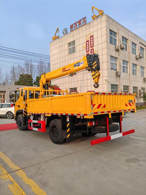 还在为随车吊性能不够强而苦恼？国六福田瑞沃大金刚单桥6.3吨随车吊助你破局